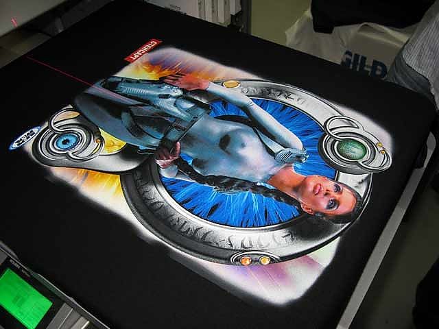 Черная футболка Черная футболка